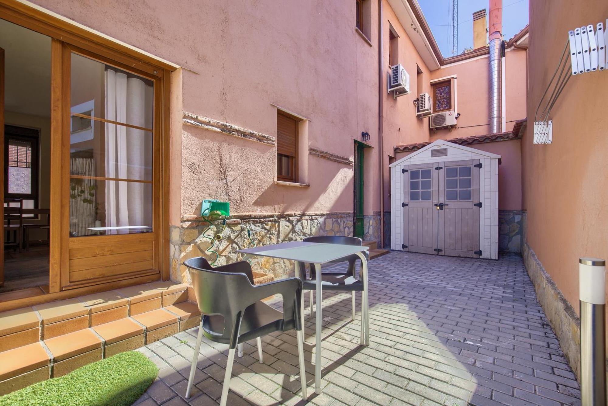 Casona 44 - Apartamento Para 2 Con Wifi, Ac Y Patio Exterior Alcala de Henares Exterior photo