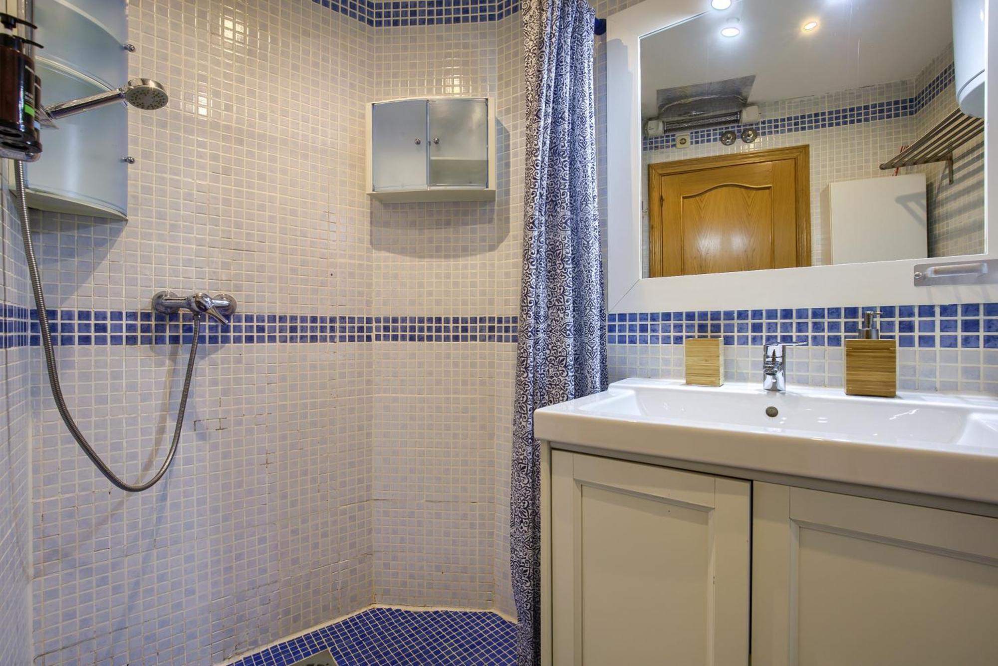 Casona 44 - Apartamento Para 2 Con Wifi, Ac Y Patio Exterior Alcala de Henares Exterior photo