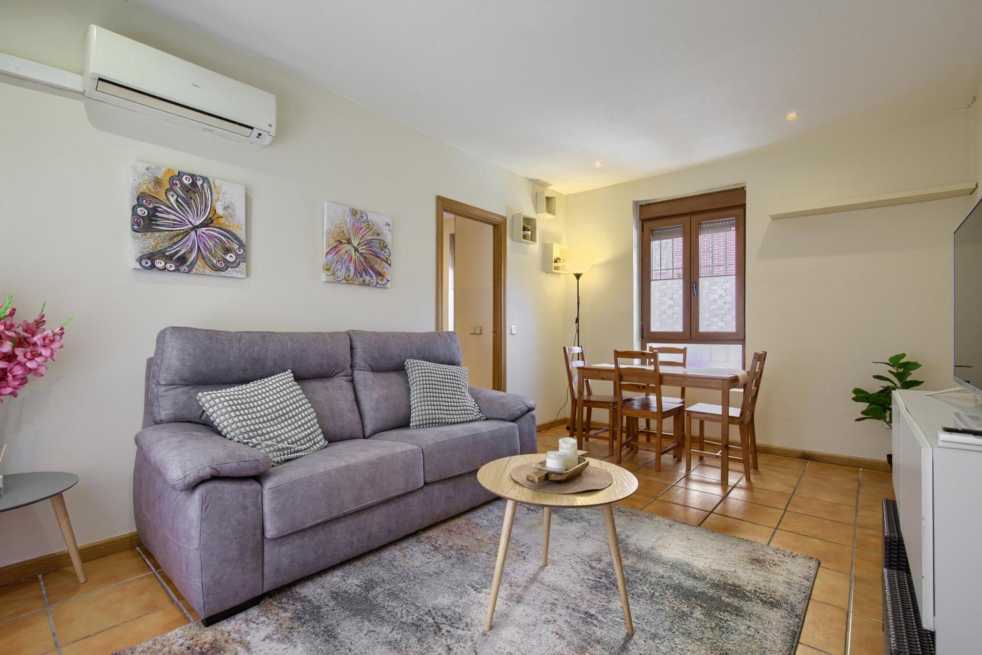 Casona 44 - Apartamento Para 2 Con Wifi, Ac Y Patio Exterior Alcala de Henares Exterior photo