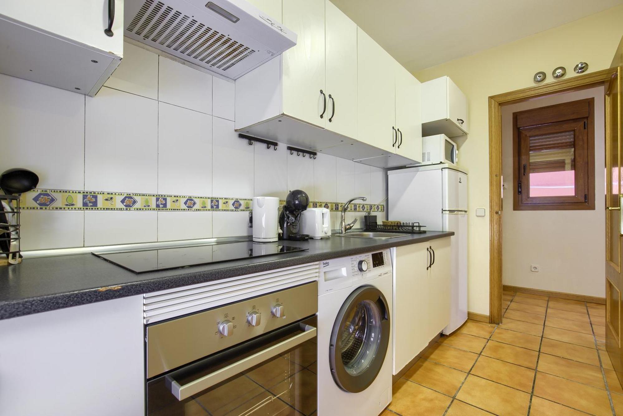 Casona 44 - Apartamento Para 2 Con Wifi, Ac Y Patio Exterior Alcala de Henares Exterior photo